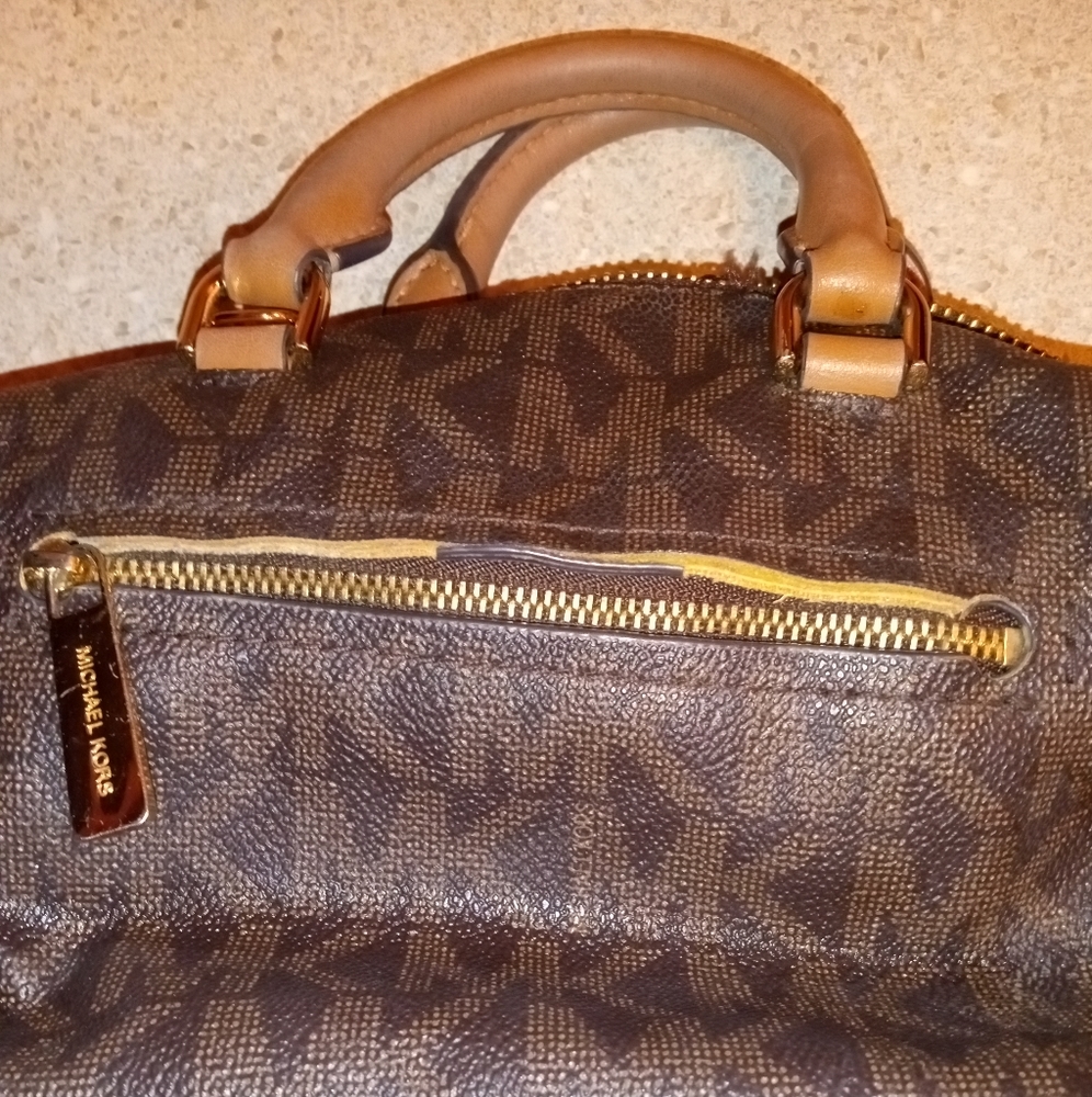 Michael kors purse